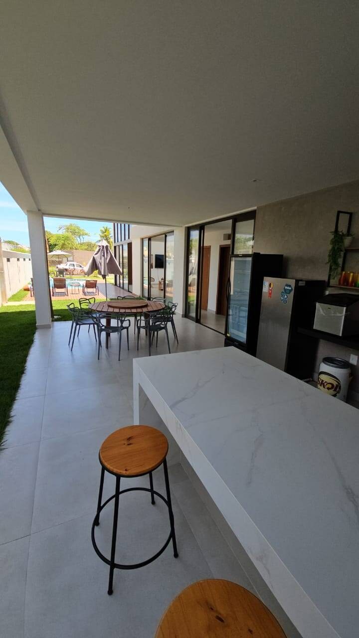 Casa com 8 Quartos à Venda em Camaçari - Bahia - Brasil - 5