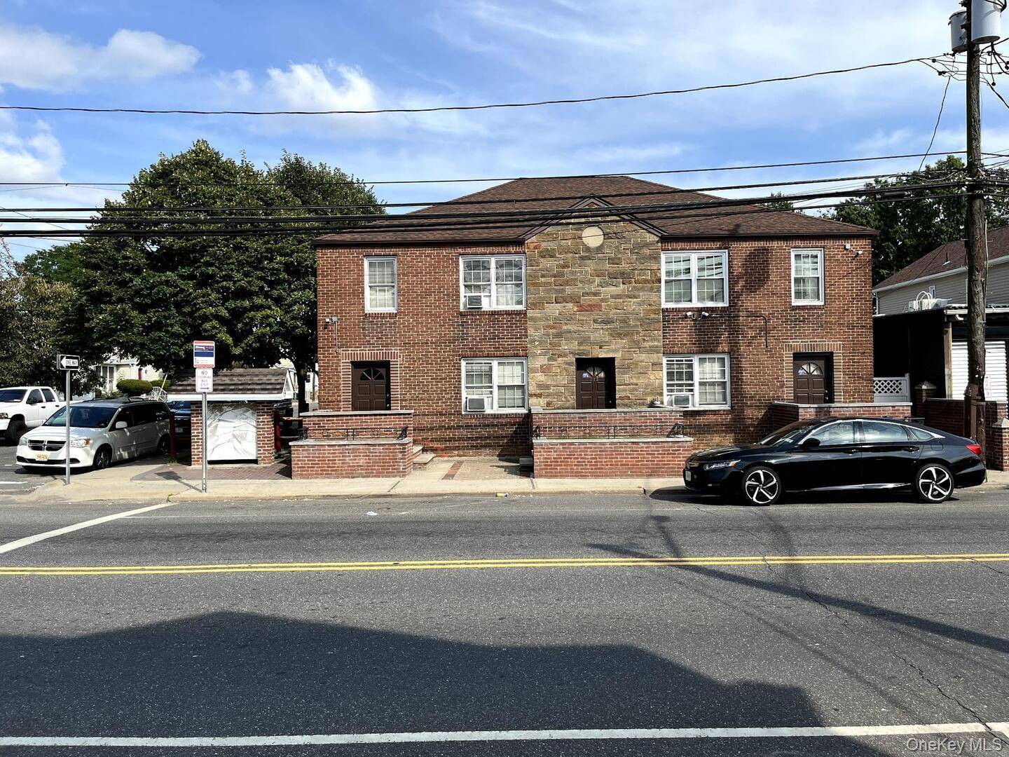 Maison 8 chambres à Vendre à Elmont - New York - USA - 1