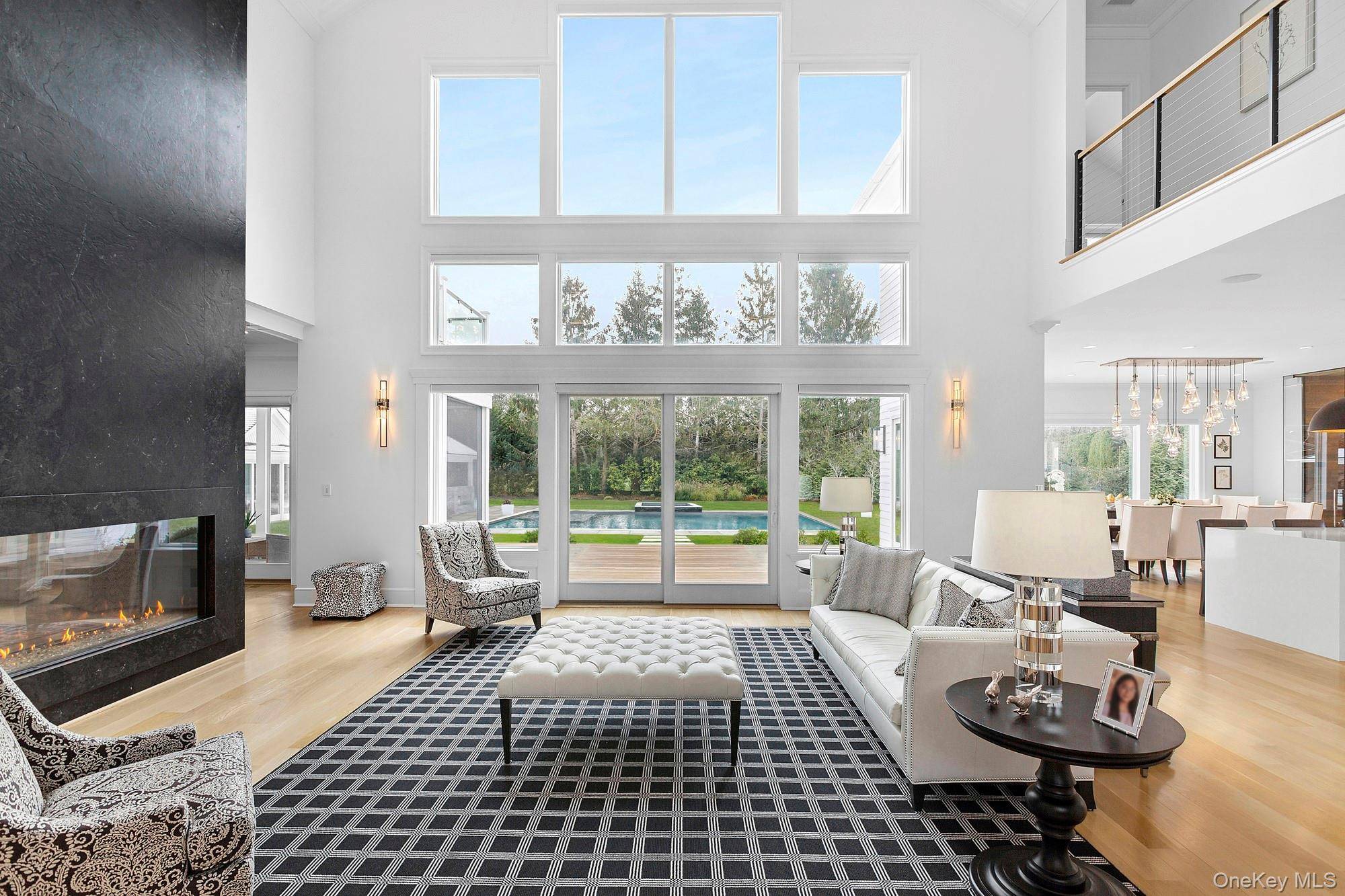 8 Bedroom Home for Sale in Quogue - NY - USA - 7