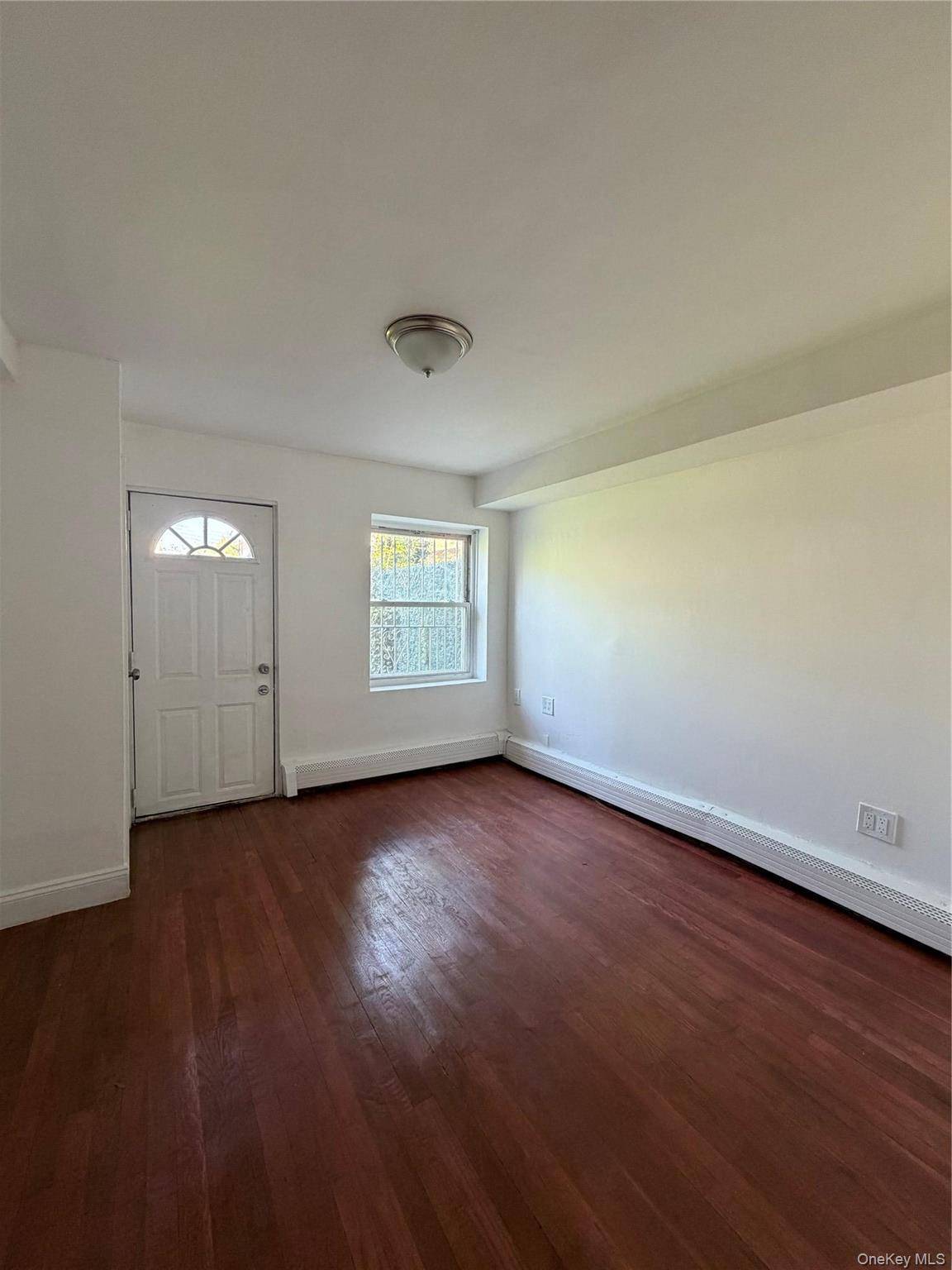 Casa com 8 Quartos à Venda em Rego Park - Nova Iorque - EUA - 8
