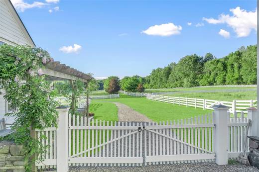 8 Bedroom Home for Sale in White Bridge Rd Chatham - NY - USA - 4