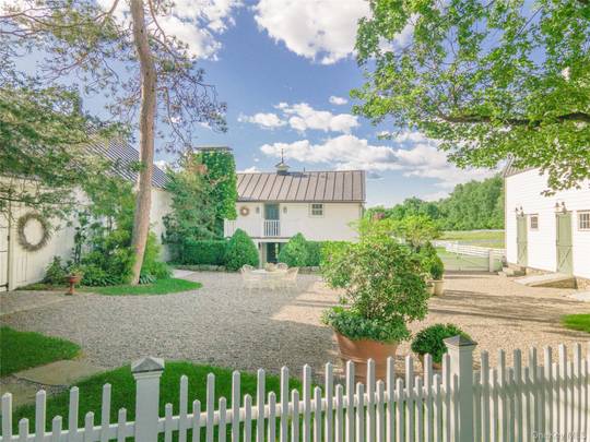 8 Bedroom Home for Sale in White Bridge Rd Chatham - NY - USA - 5