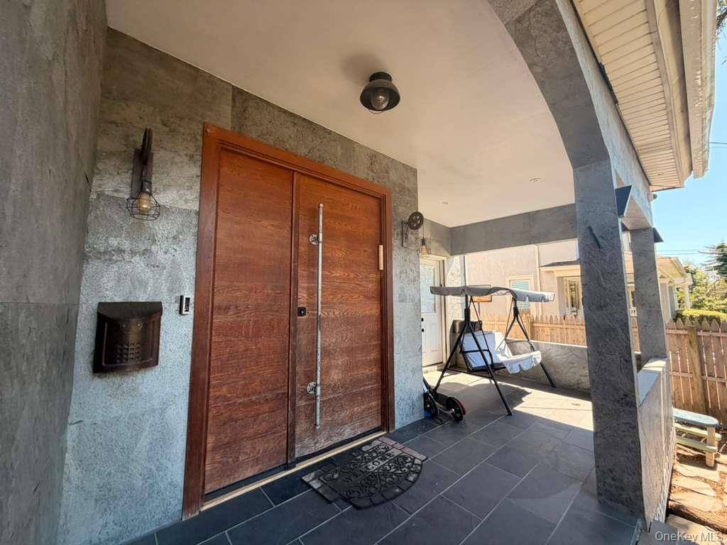 Casa com 8 Quartos à Venda em Woodmere - Nova Iorque - EUA - 3