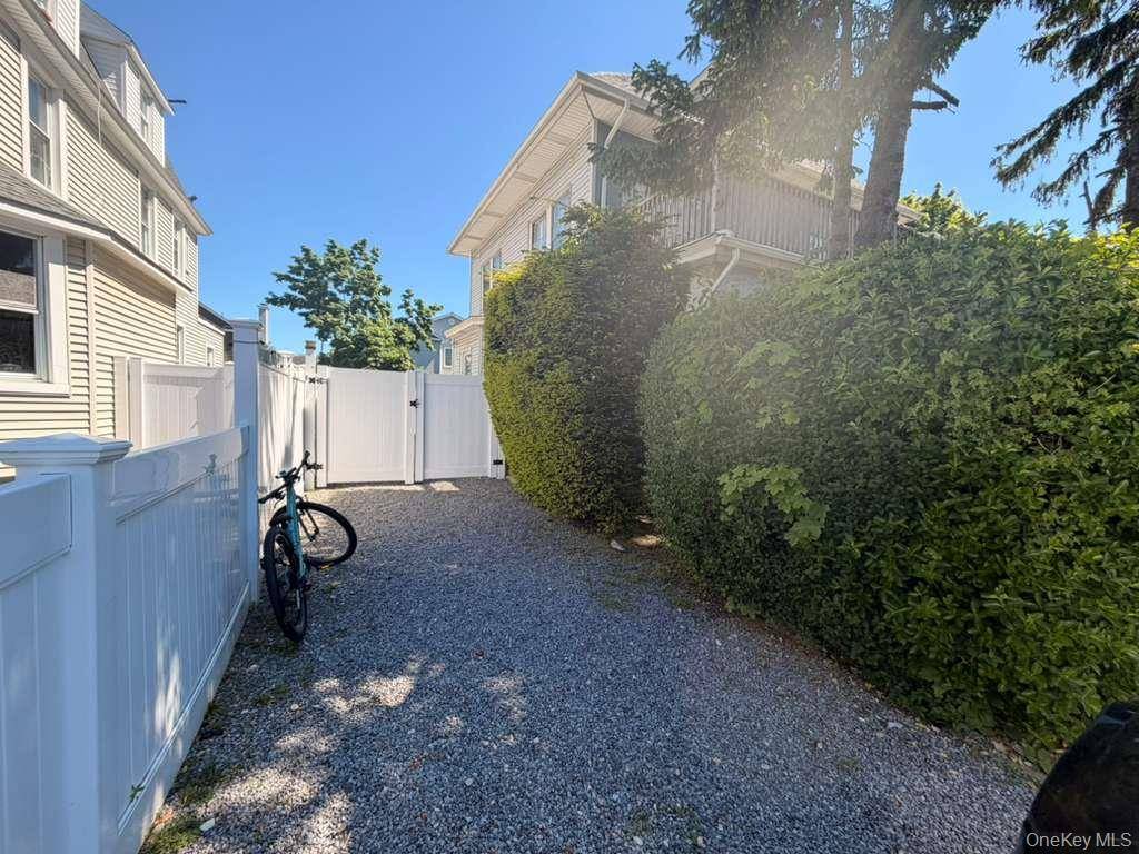 Casa com 8 Quartos à Venda em Woodmere - Nova Iorque - EUA - 4
