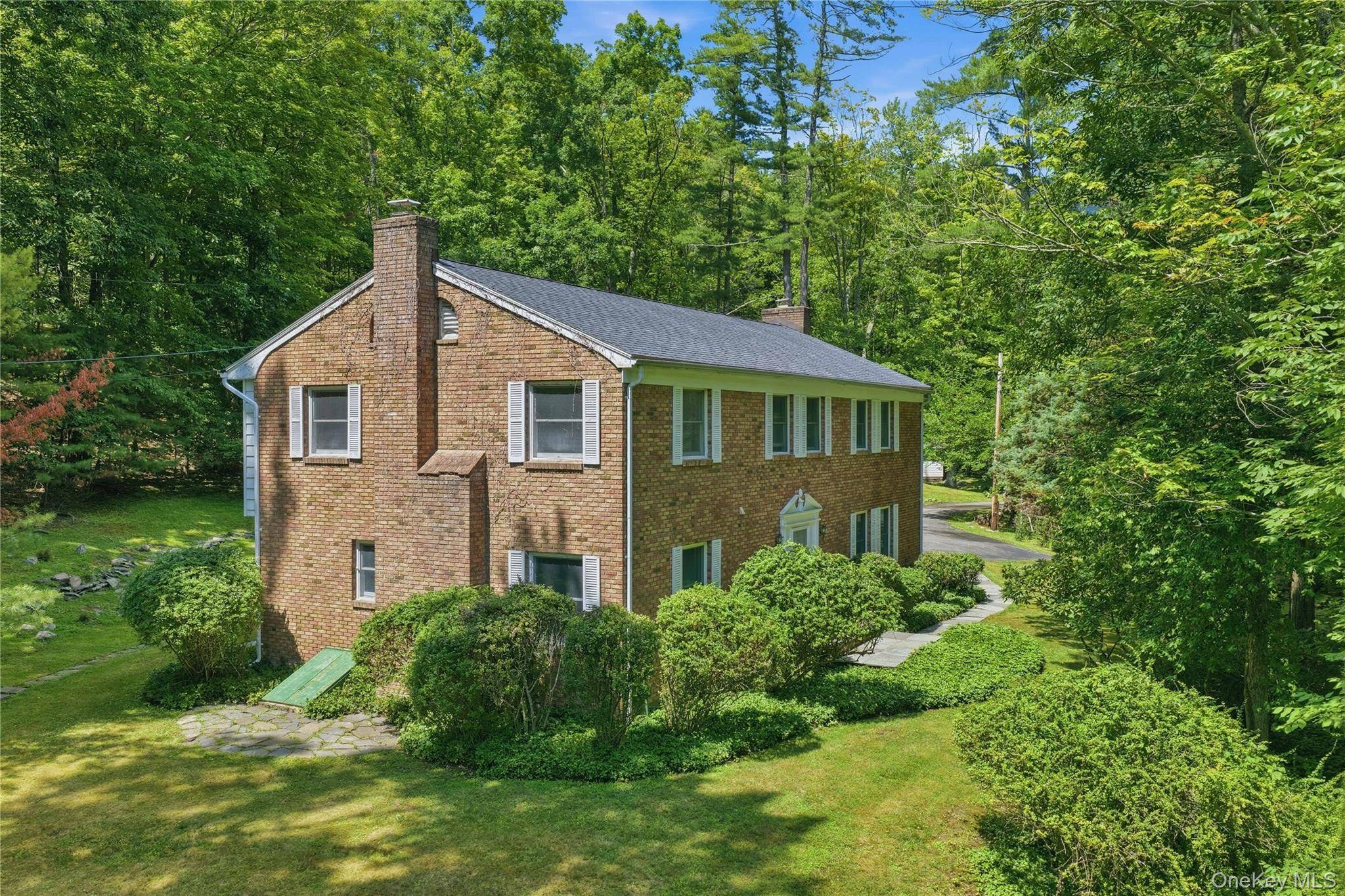 Casa com 6 Quartos e Dois Estúdios de Artista à Venda em Woodstock - Nova Iorque - EUA - 1