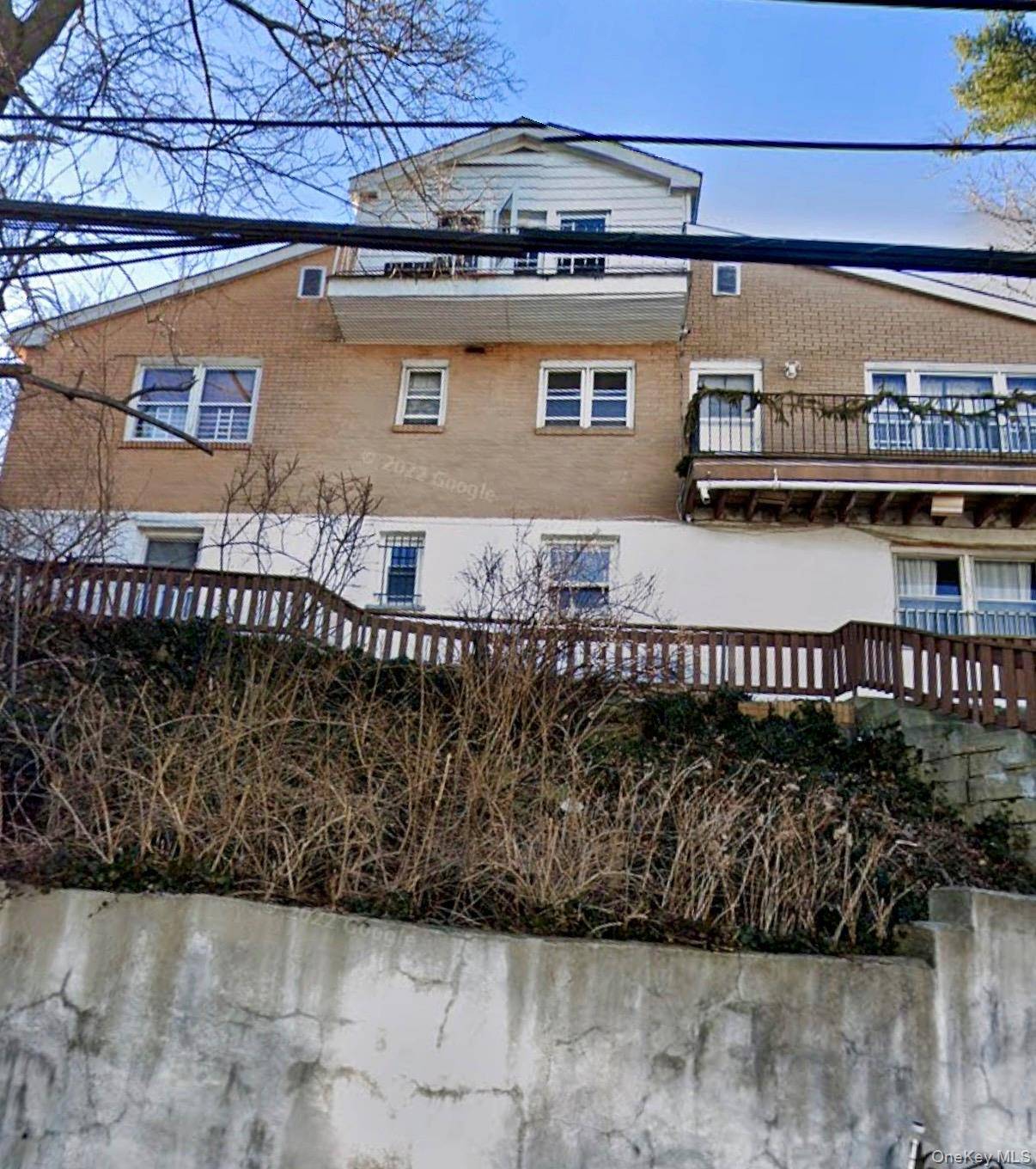 Casa com 8 Quartos à Venda em Yonkers - Nova Iorque - EUA - 1