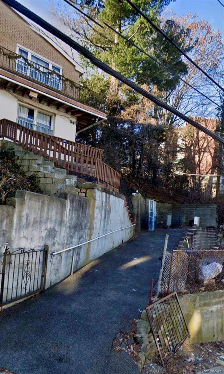 Casa com 8 Quartos à Venda em Yonkers - Nova Iorque - EUA - 3