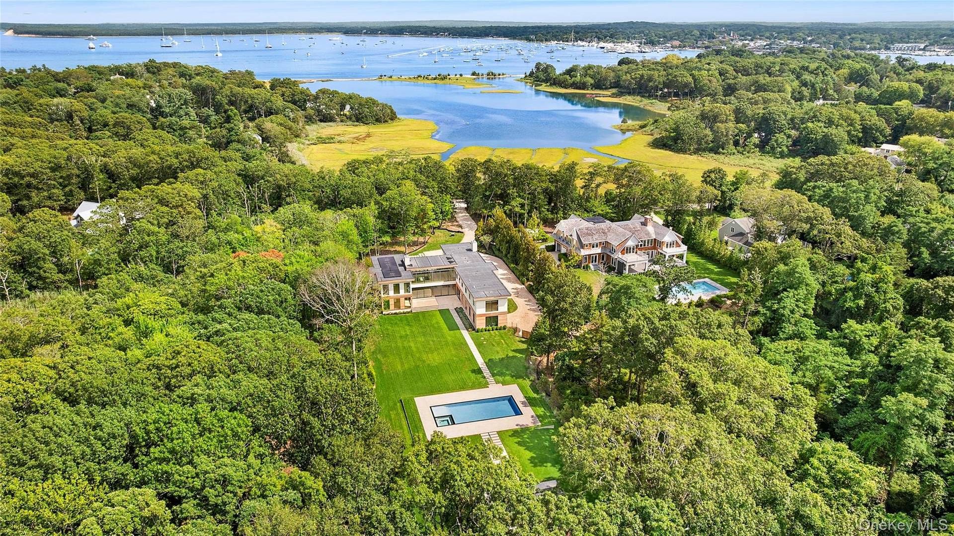Casa com 9 Quartos à Beira-Mar à Venda em North Haven, NY, EUA - 3