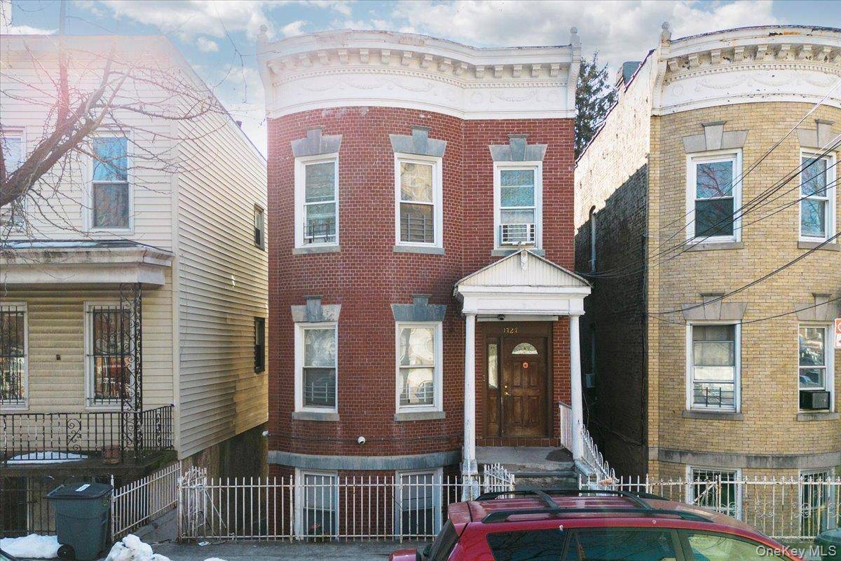Casa com 9 Quartos à Venda em Bronx - Nova Iorque - EUA - 2