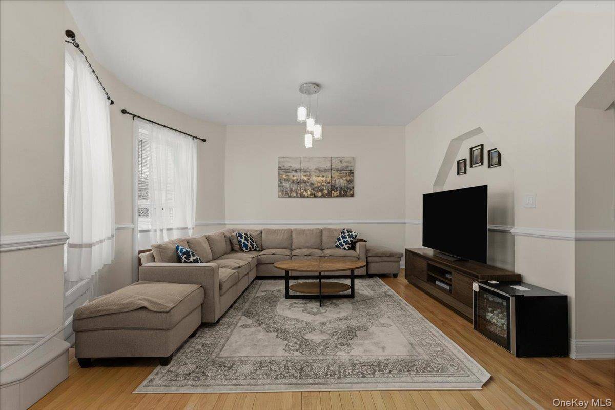 Casa com 9 Quartos à Venda em Bronx - Nova Iorque - EUA - 3