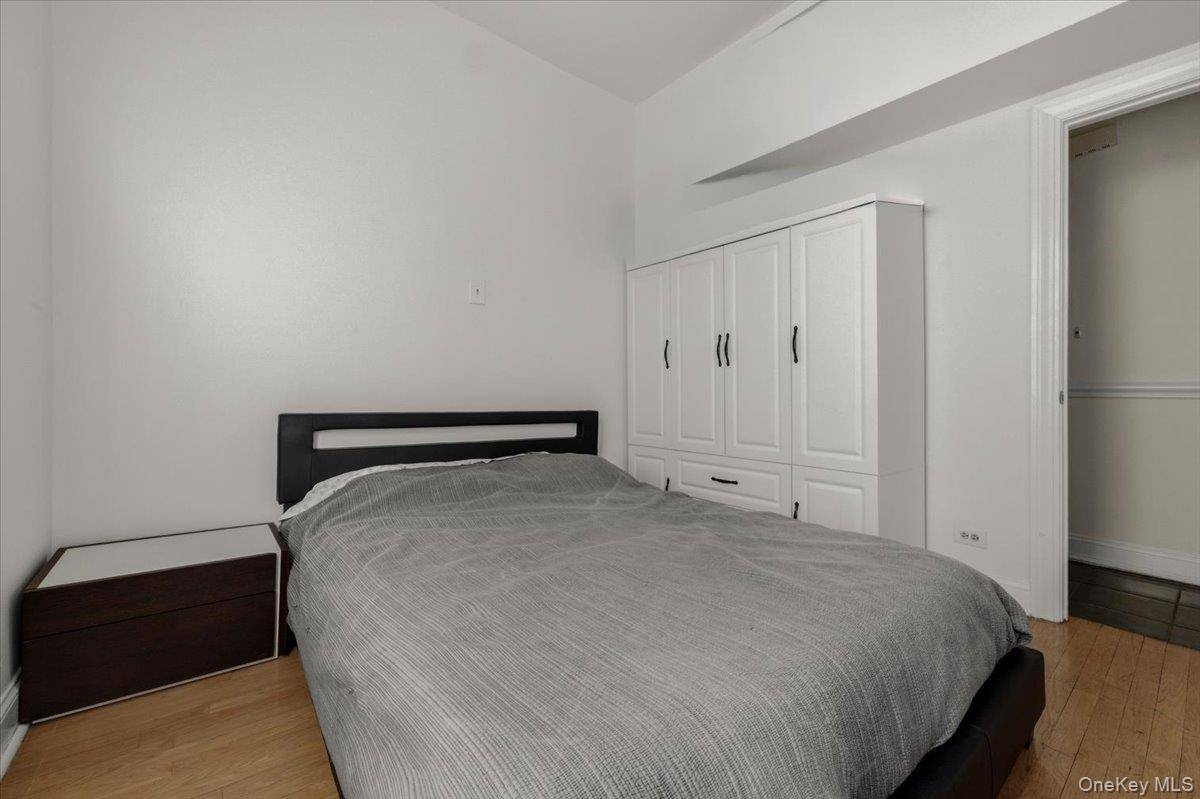 Casa com 9 Quartos à Venda em Bronx - Nova Iorque - EUA - 5