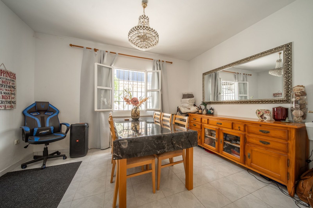Casa com 9 Quartos à Venda em Fuengirola - Costa del Sol - 2