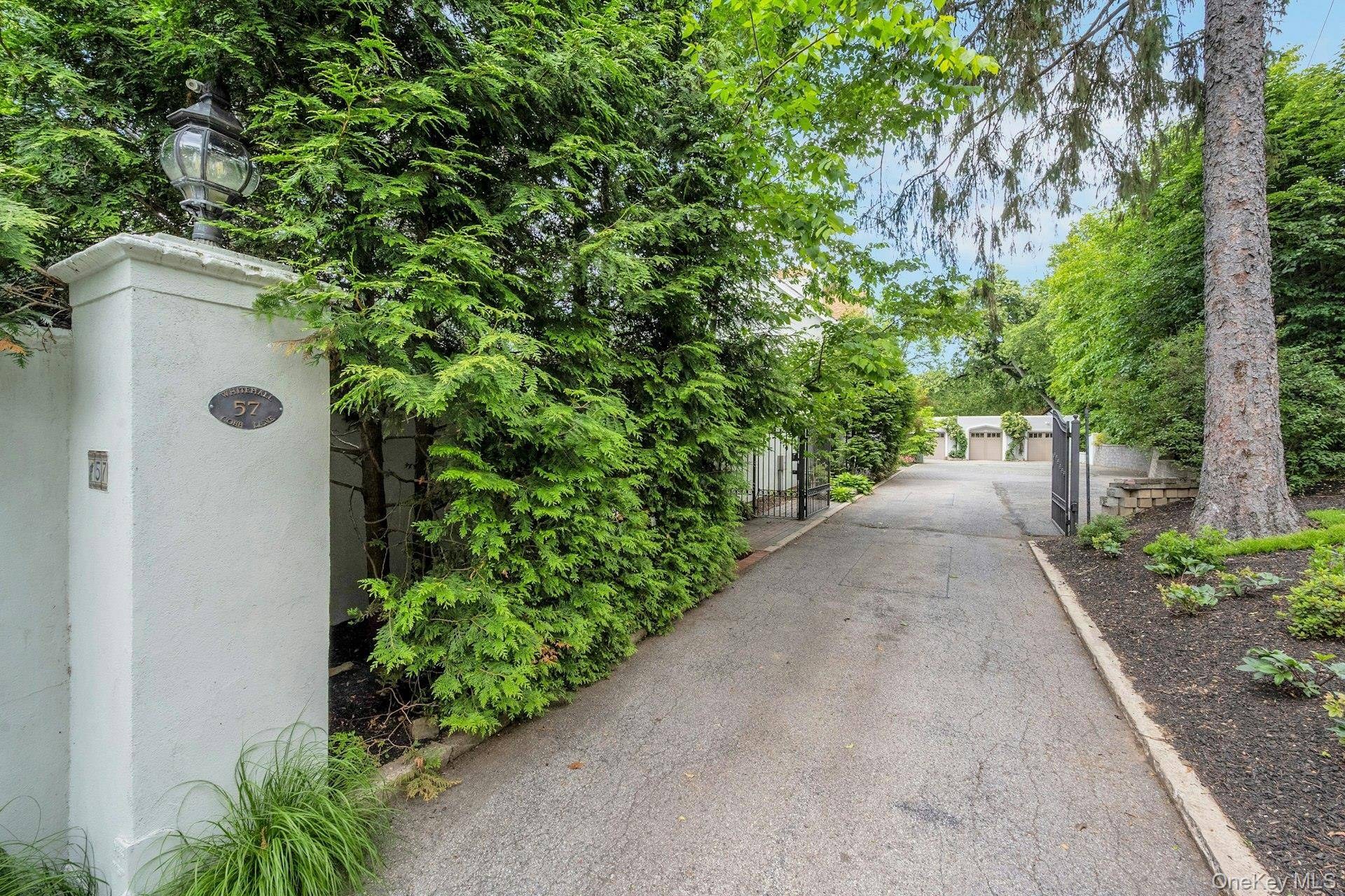 Casa com 9 Quartos à Venda em Tarrytown - Nova Iorque - EUA - 2