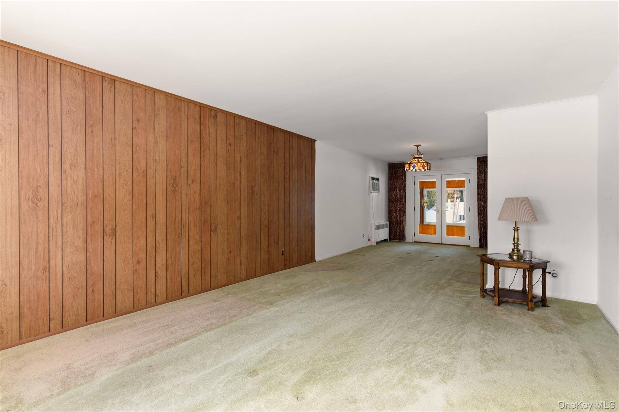 Casa de 3 Dormitorios en Venta en Plainview, NY - 8