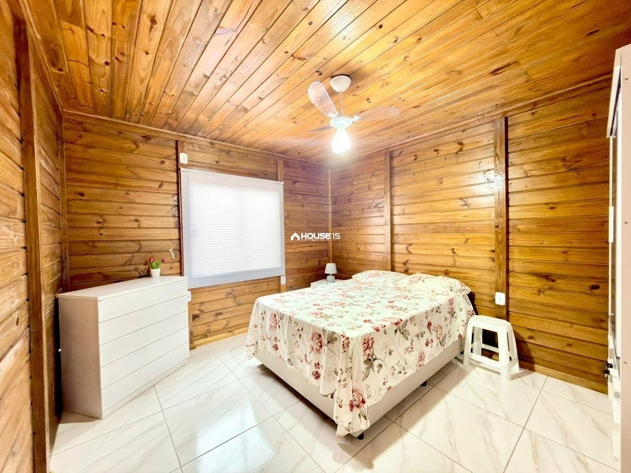 Casa de 3 Quartos à Venda em MEAIPE - Guarapari - Espírito Santo - Brasil - 5