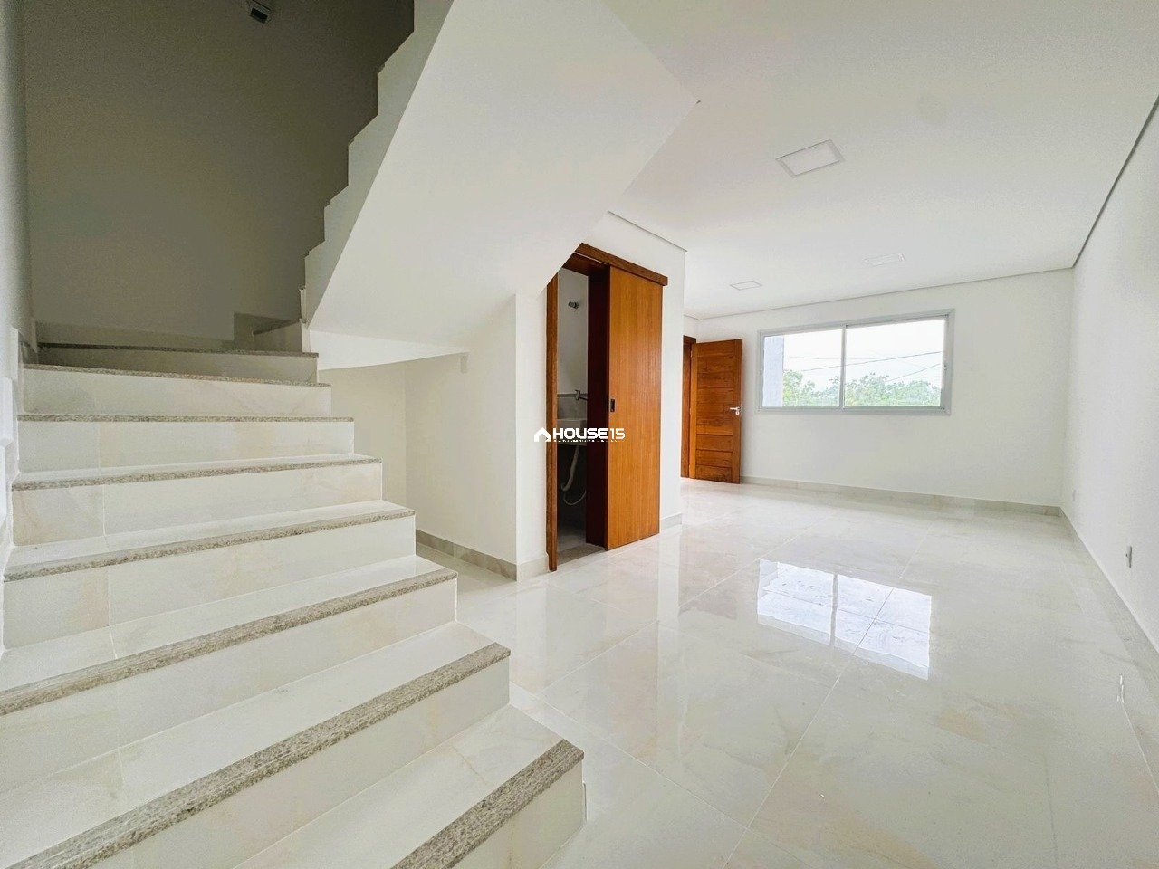 Casa de 3 Quartos à Venda em Nova Guarapari - Guarapari - Espírito Santo - Brasil - 1