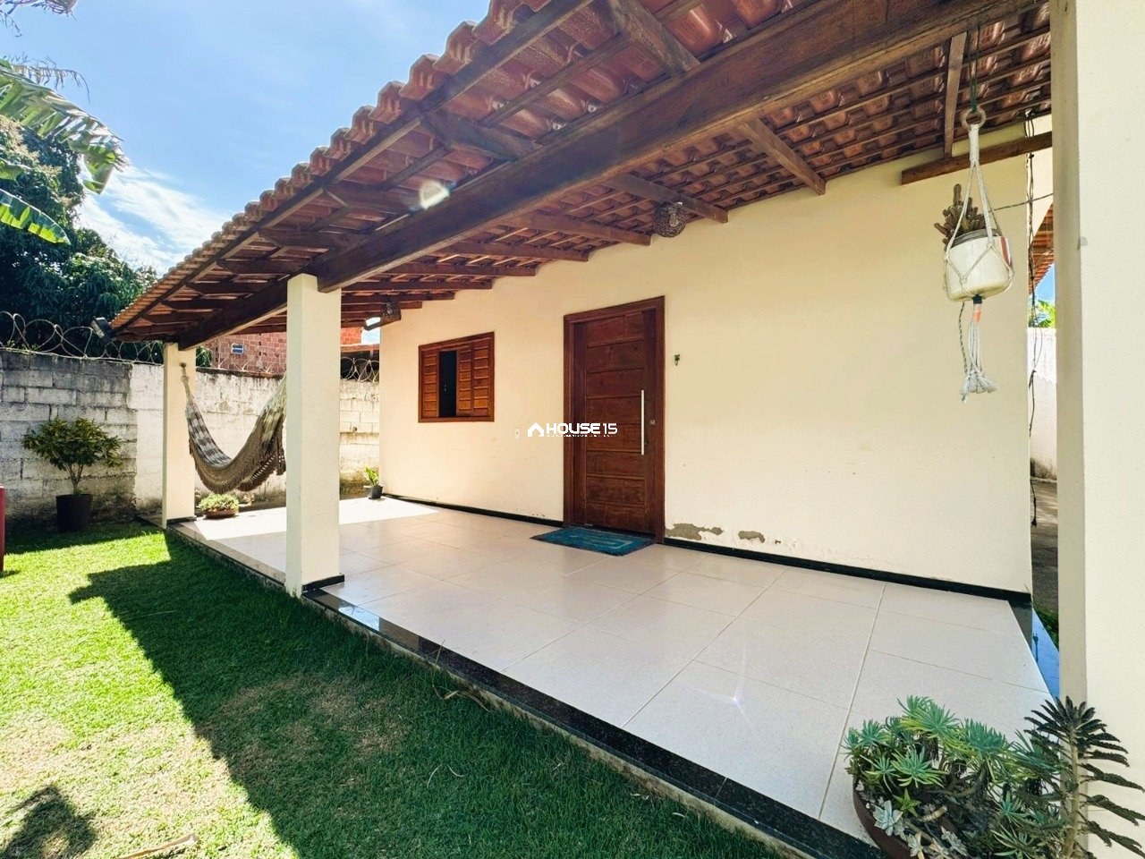 Casa de 3 Quartos à Venda em Setiba - Guarapari - Espírito Santo - Brasil - 2