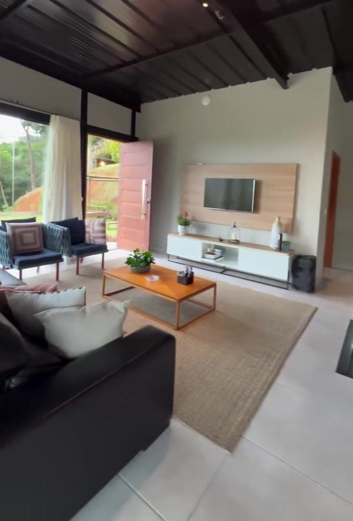 Casa de 4 Quartos com Vista Mar à Venda em Buenos Aires - Guarapari - Espírito Santo - Brasil - 8