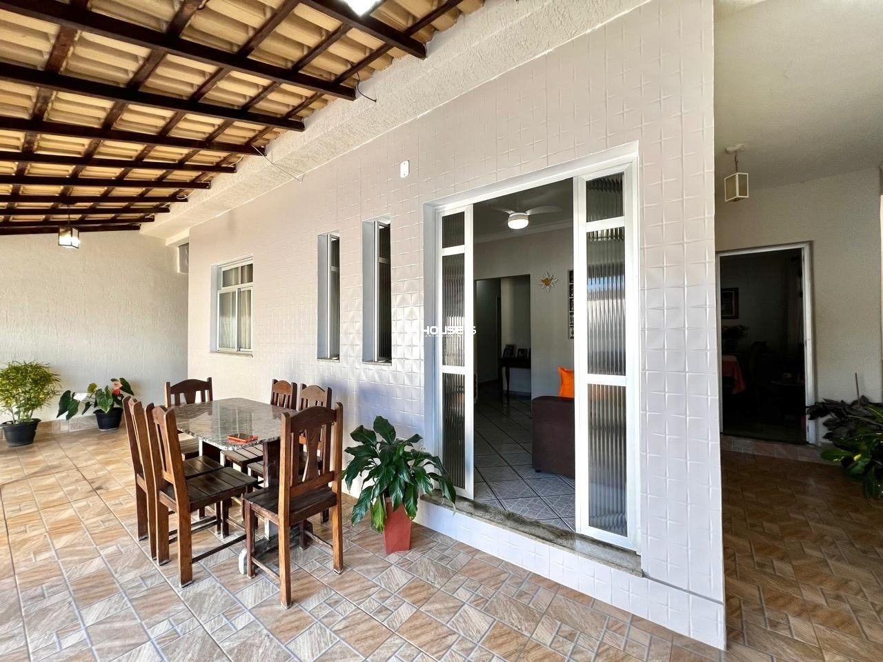 Casa de 5 Quartos à Venda em Itapebussu - Guarapari - Espírito Santo - Brasil - 2
