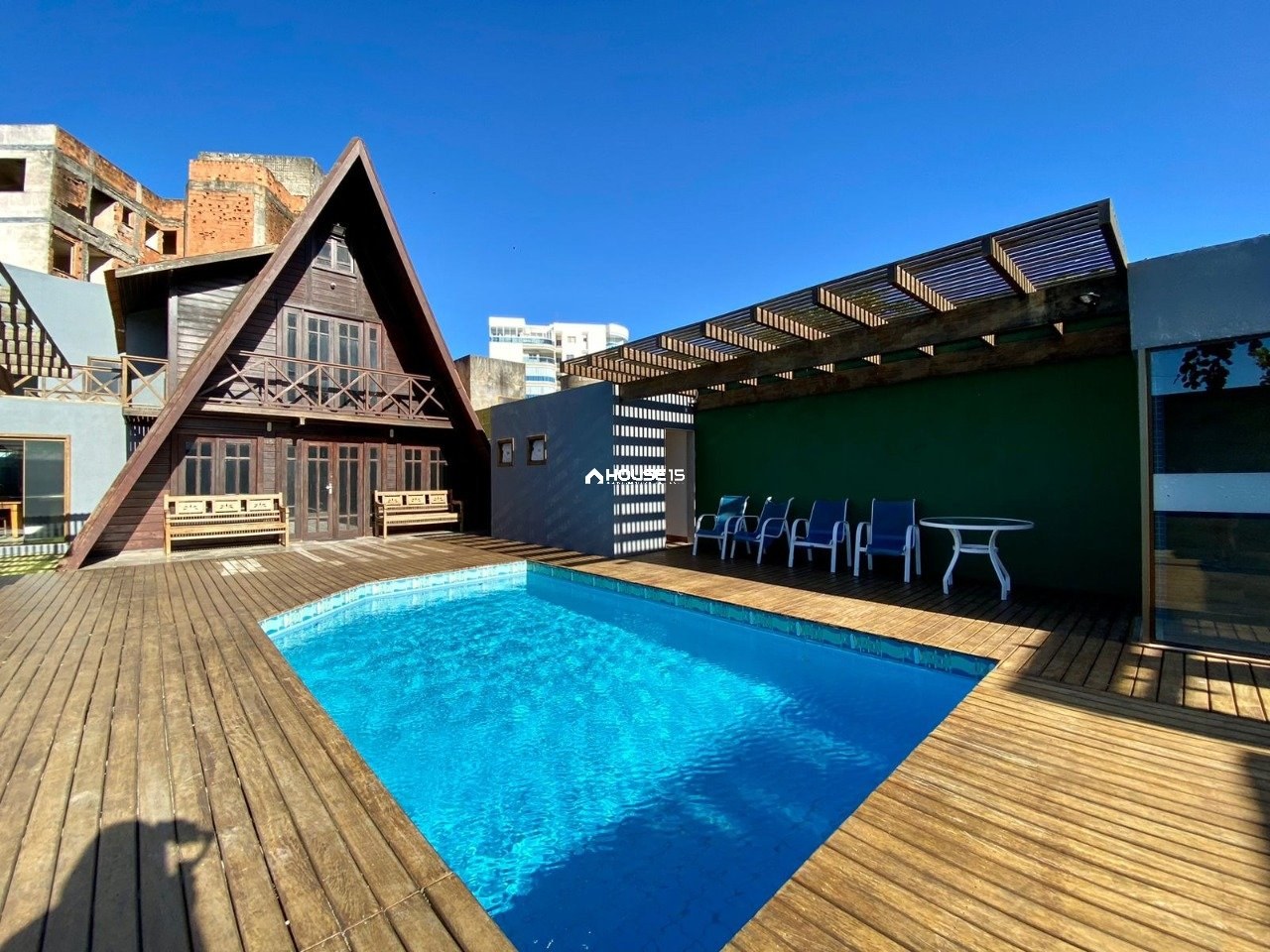 Casa de 5 Quartos à Venda na Enseada Azul - Guarapari - Espírito Santo - Brasil - 2