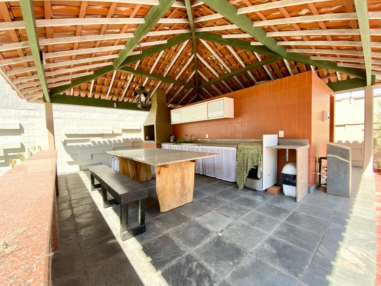 Casa de 5 Quartos com Piscina à Venda a 100 m da Praia – Guarapari – ES - 5