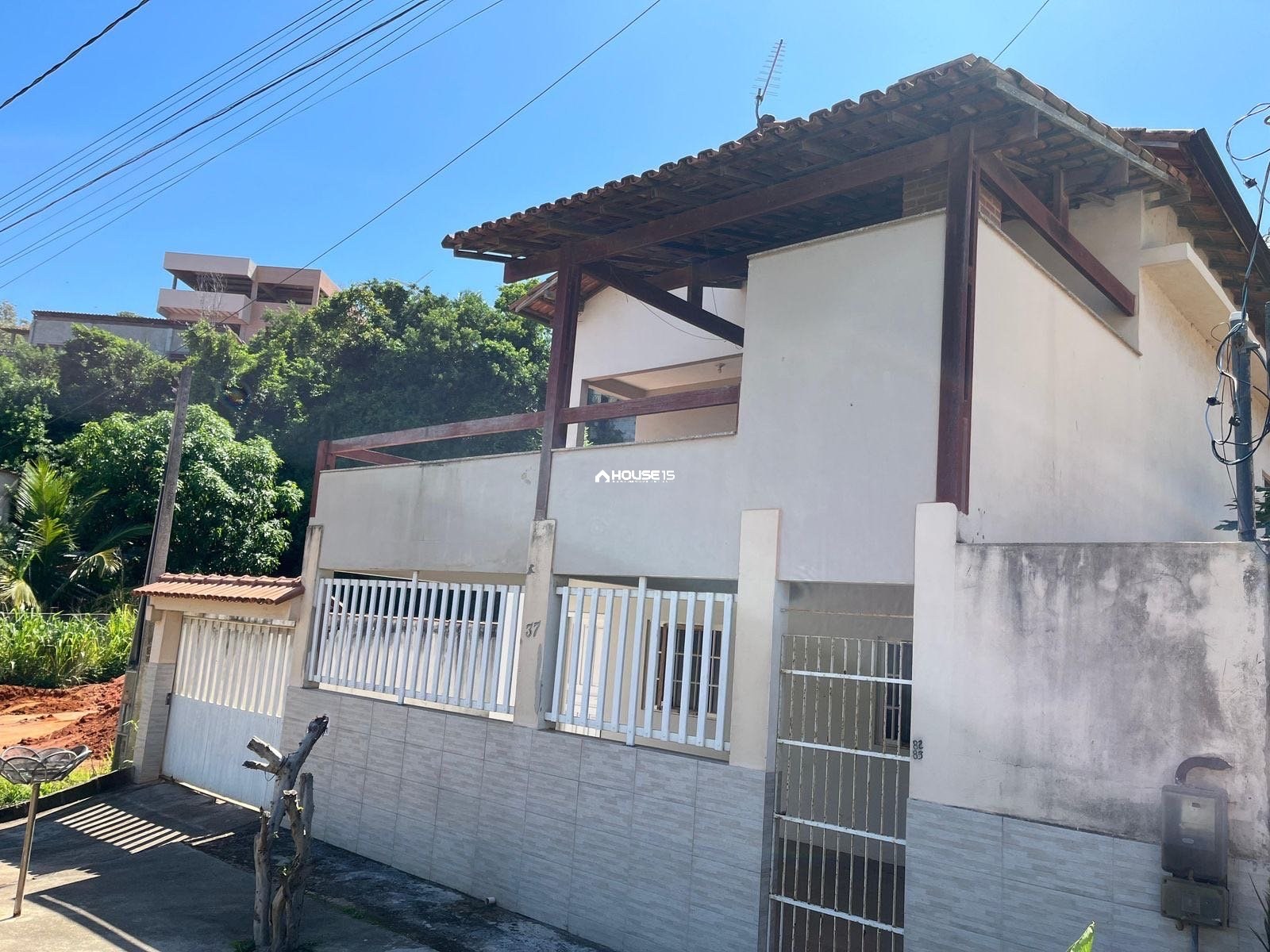 Casa de 6 Quartos à Venda em Setiba - Guarapari - Espírito Santo - Brasil - 2