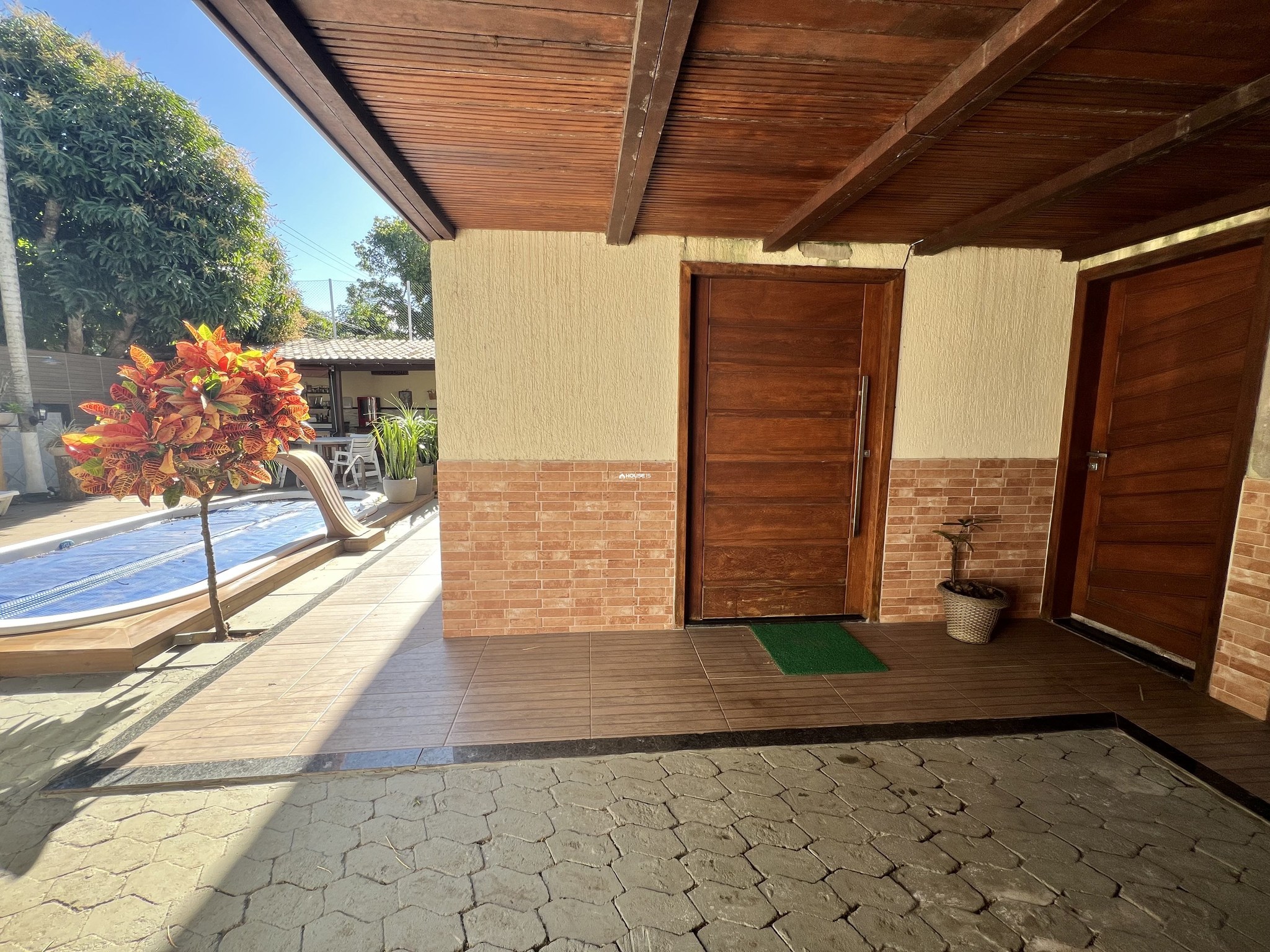 Casa de 6 Quartos à Venda em Setiba - Guarapari - Espírito Santo - Brasil - 4
