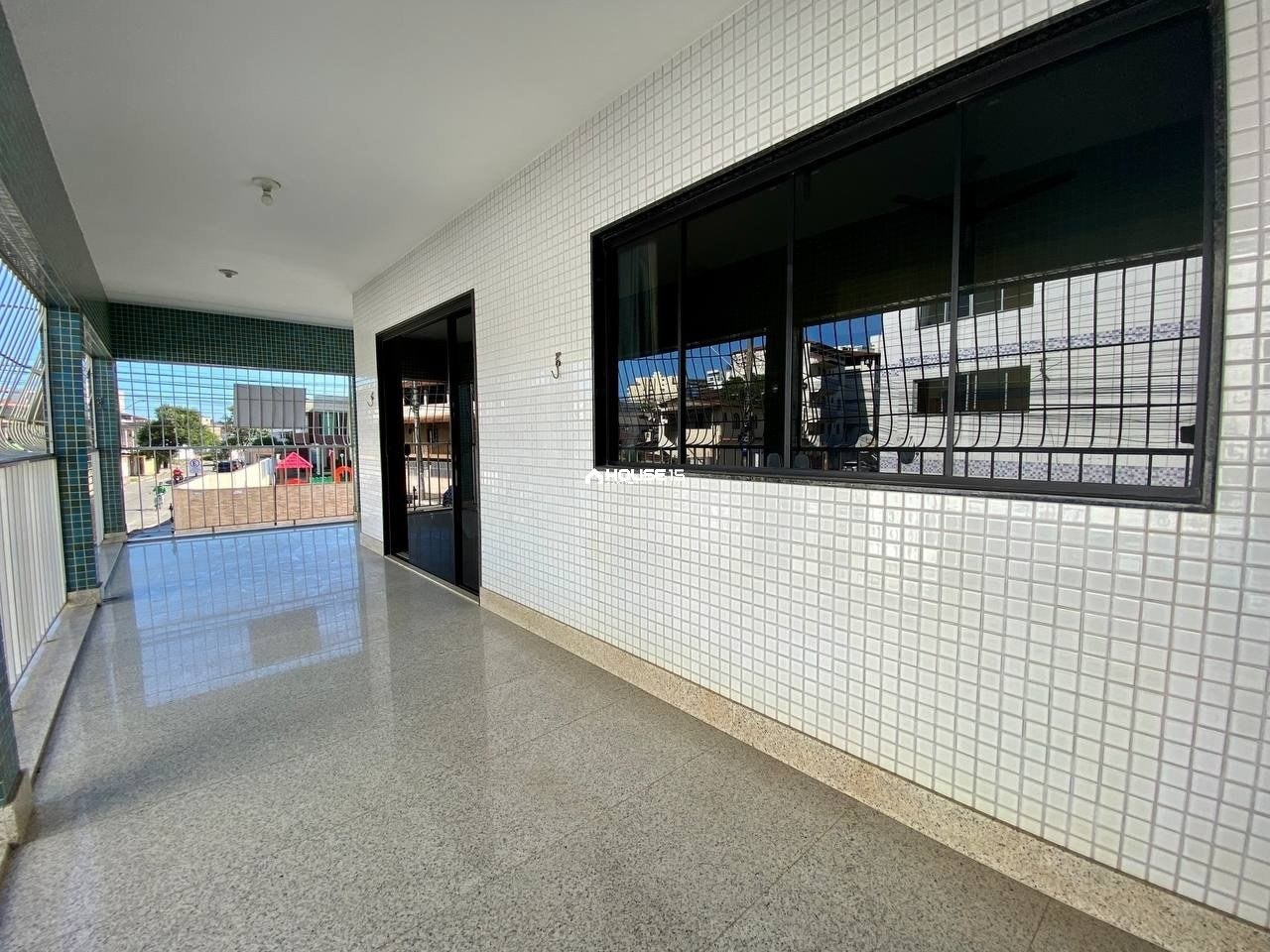 Casa de 6 Quartos à Venda no Muquiçaba - Guarapari - Espírito Santo - Brasil - 2