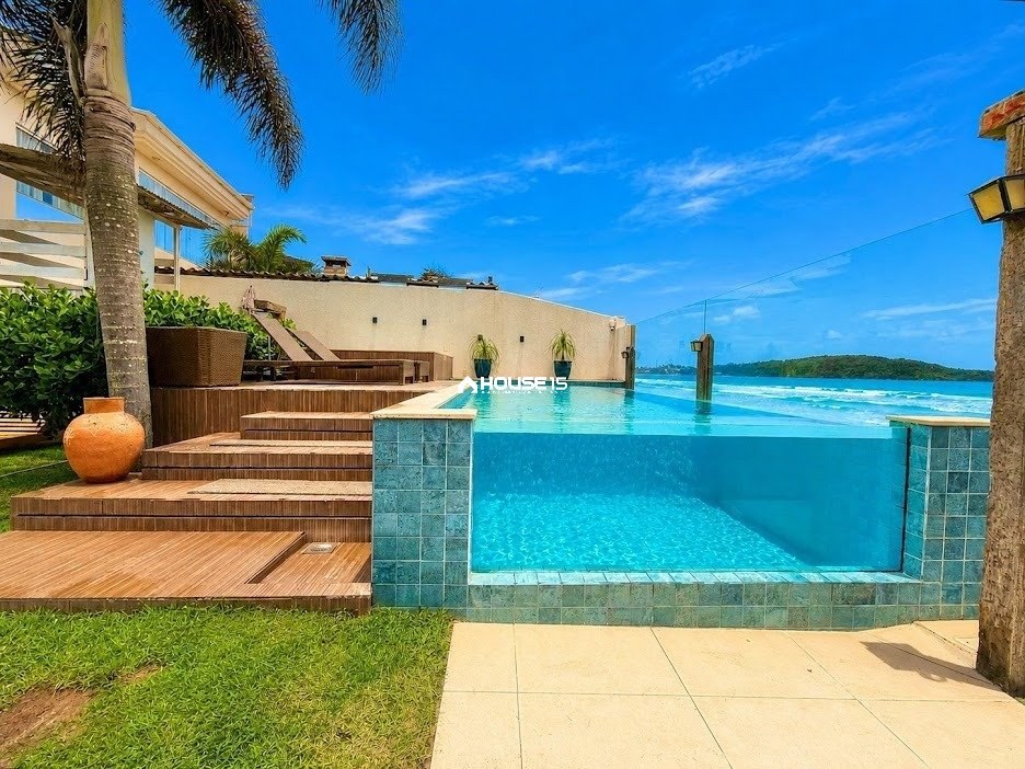 Casa de 7 Quartos à Venda em SANTA MÔNICA - Guarapari - Espírito Santo - Brasil - 8