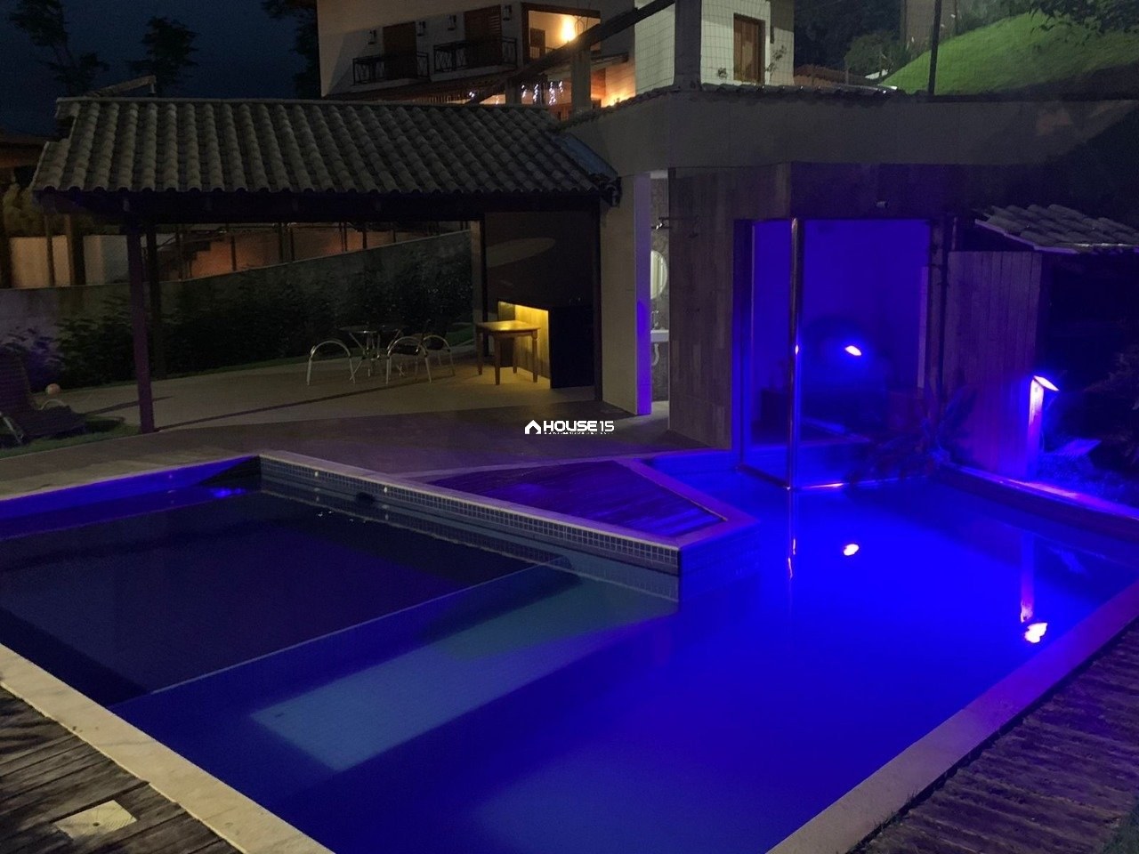 Casa de 8 Quartos à Venda em Buenos Aires - Guarapari - Espírito Santo - Brasil - 5