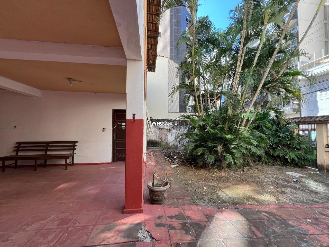 Casa de 8 Quartos à Venda na Praia do Morro - Guarapari - Espírito Santo - Brasil - 4