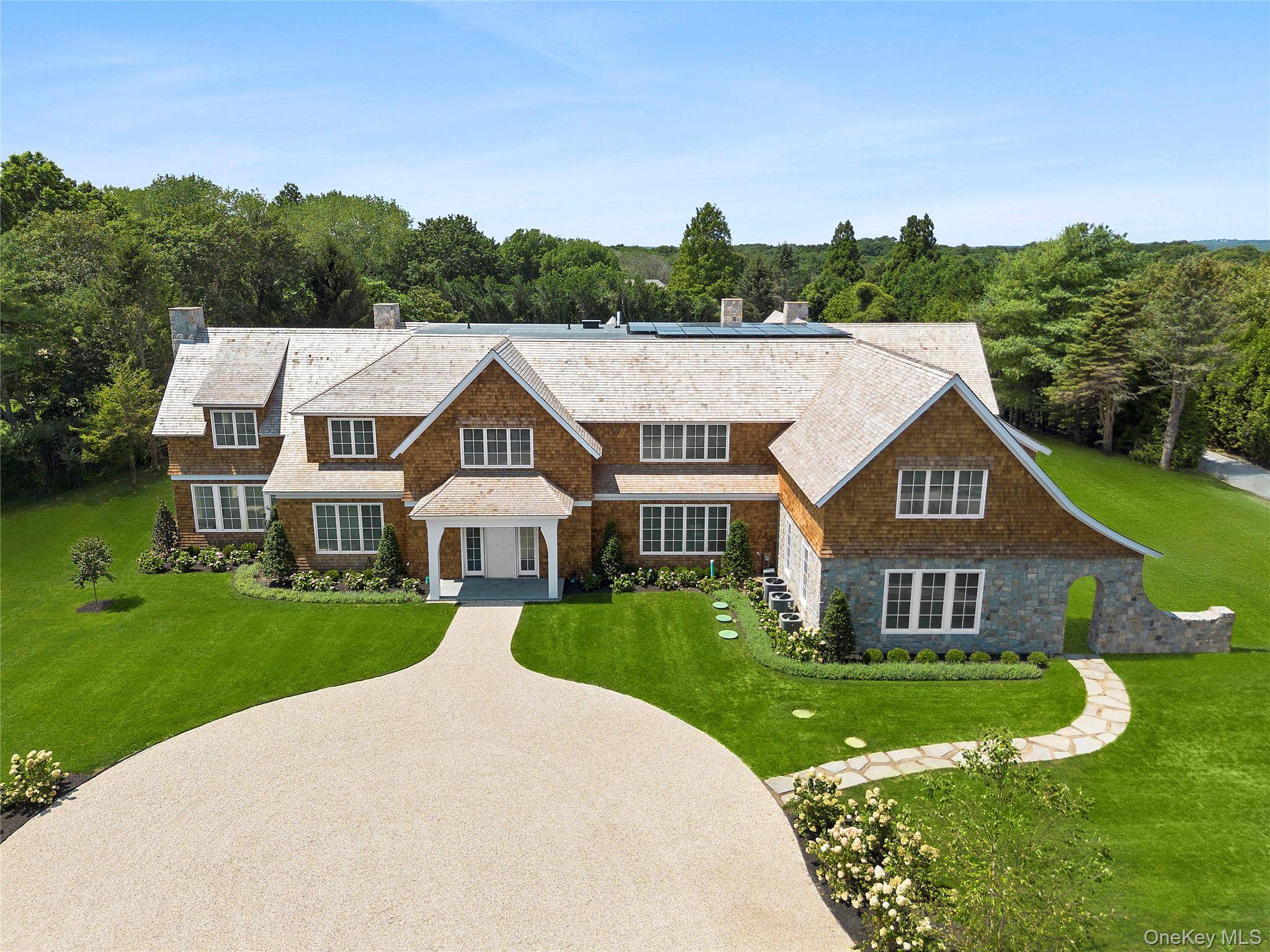 Casa de 9 Dormitórios à Venda em Bridgehampton – 120 Halsey Lane - 1