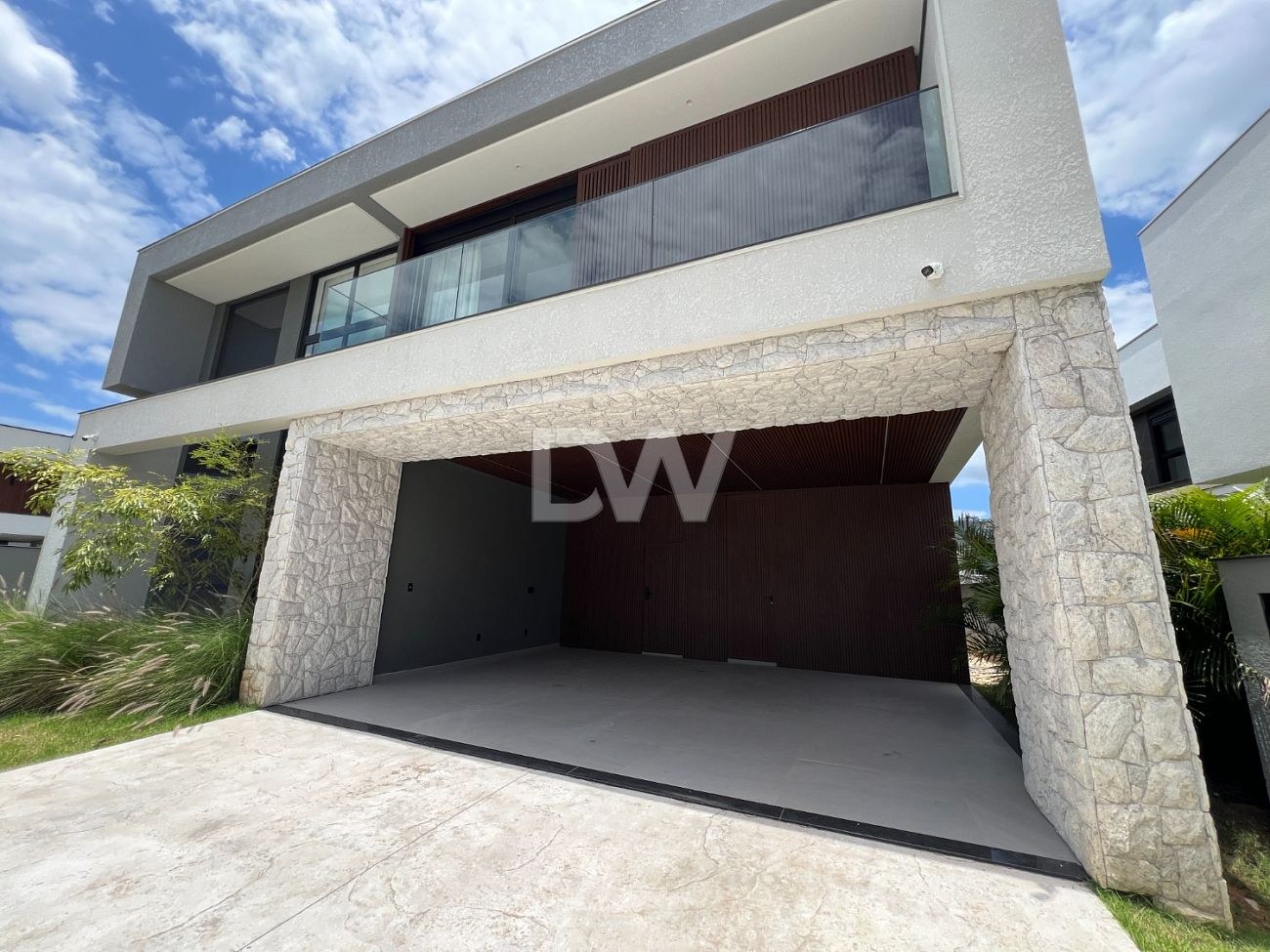 Casa em Condomínio com 3 Suítes à Venda em Balneário Camboriú - Santa Catarina - Brasil - 4