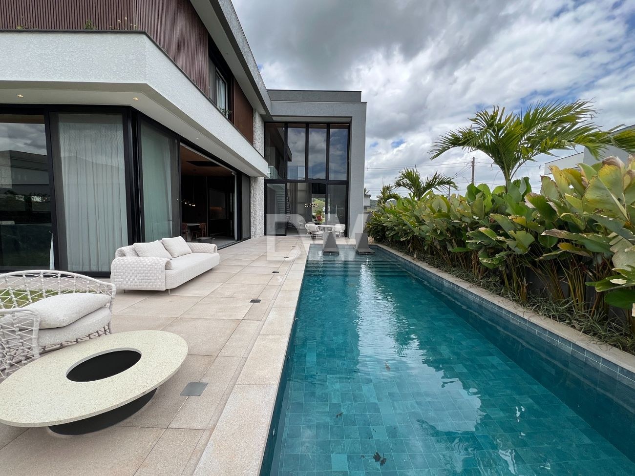 Casa em Condomínio com 3 Suítes à Venda em Balneário Camboriú - Santa Catarina - Brasil - 5