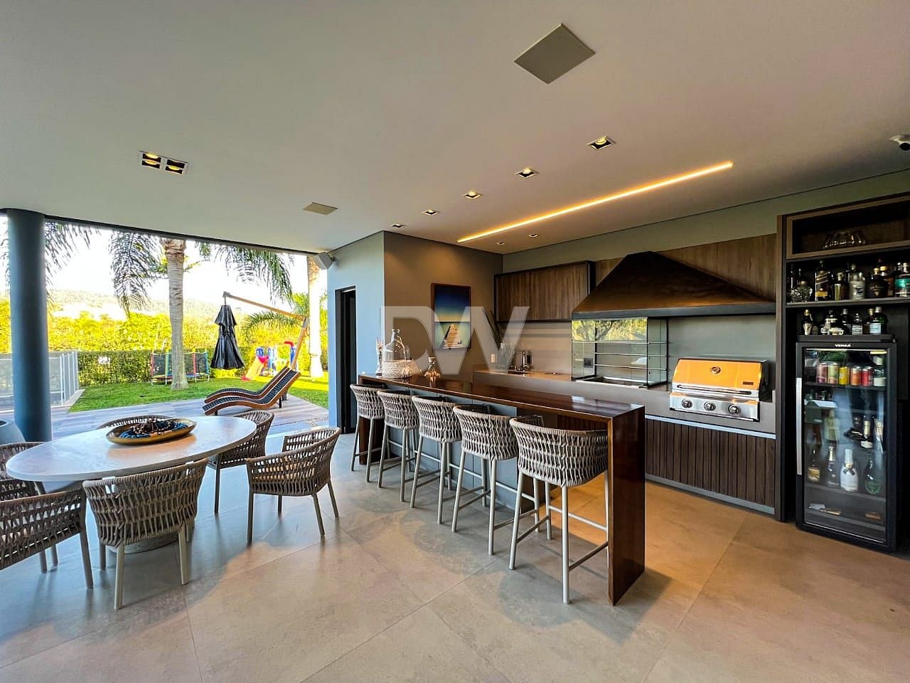 Casa en Condominio de 4 Suites en Venta en Balneário Camboriú - Santa Catarina - Brasil - 8