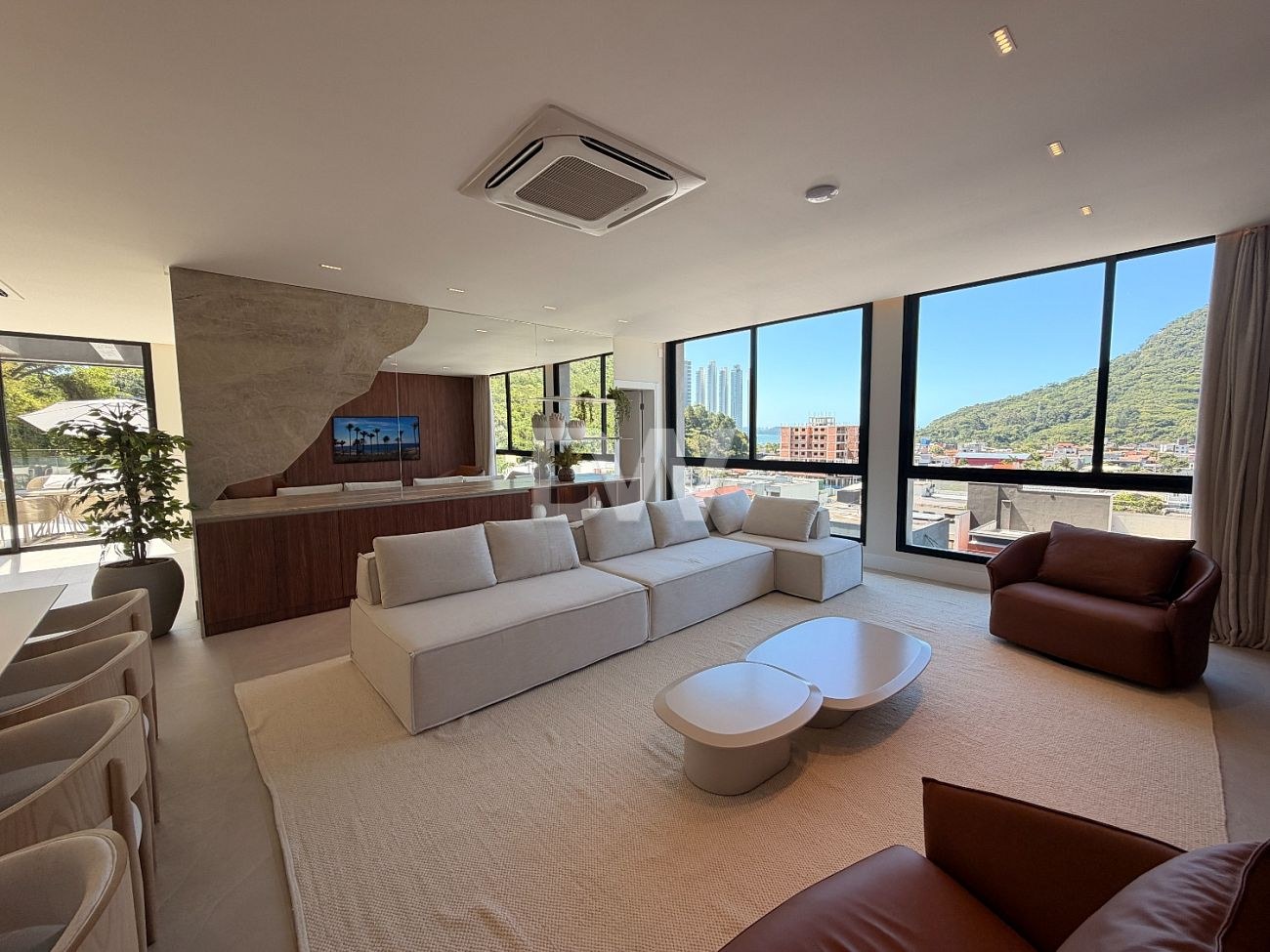 Casa en Condominio de 4 Suites en Venta en Balneário Camboriú - Santa Catarina - Brasil - 8