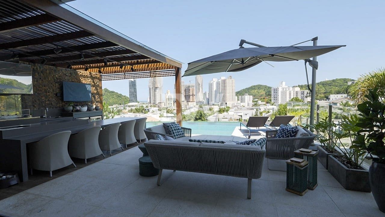Casa en Condominio de 4 Suites en Venta en Itajaí - Santa Catarina - Brasil - 4