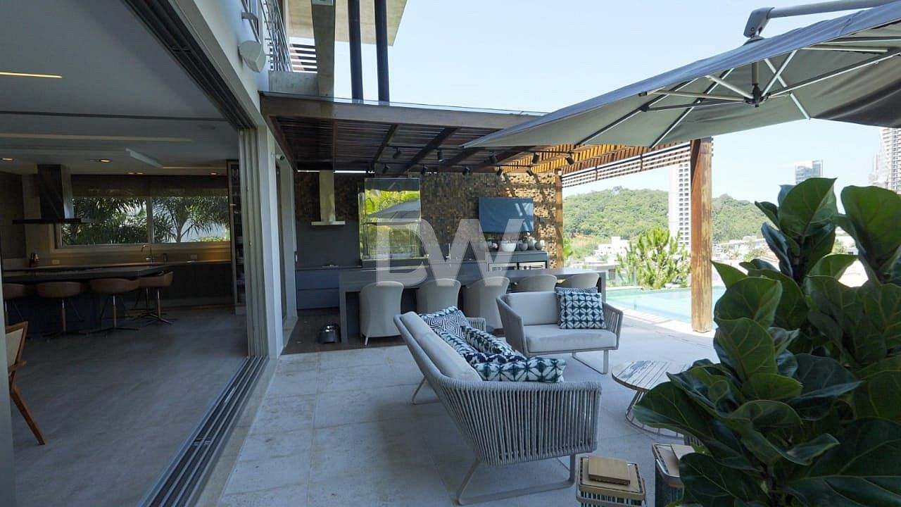 Casa en Condominio de 4 Suites en Venta en Itajaí - Santa Catarina - Brasil - 8