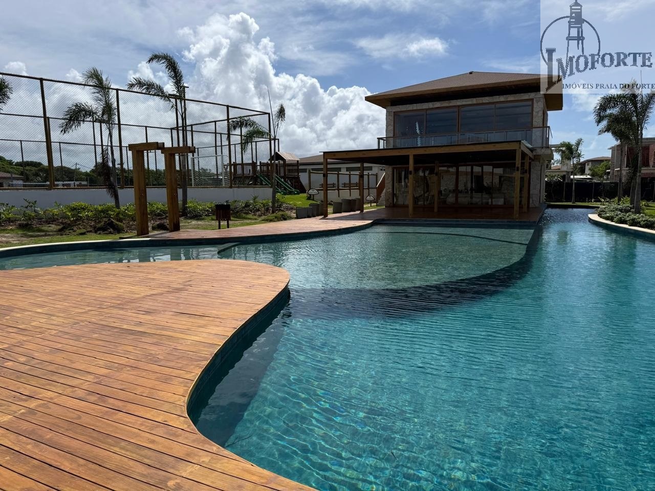 Casa em Condomínio com 4 Suítes à Venda em Praia do Forte – Mata de São João – BA - 2
