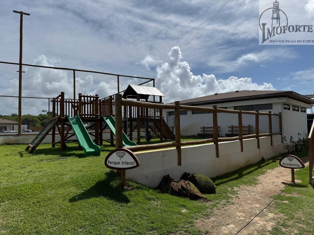 Casa em Condomínio com 4 Suítes à Venda em Praia do Forte – Mata de São João – BA - 5