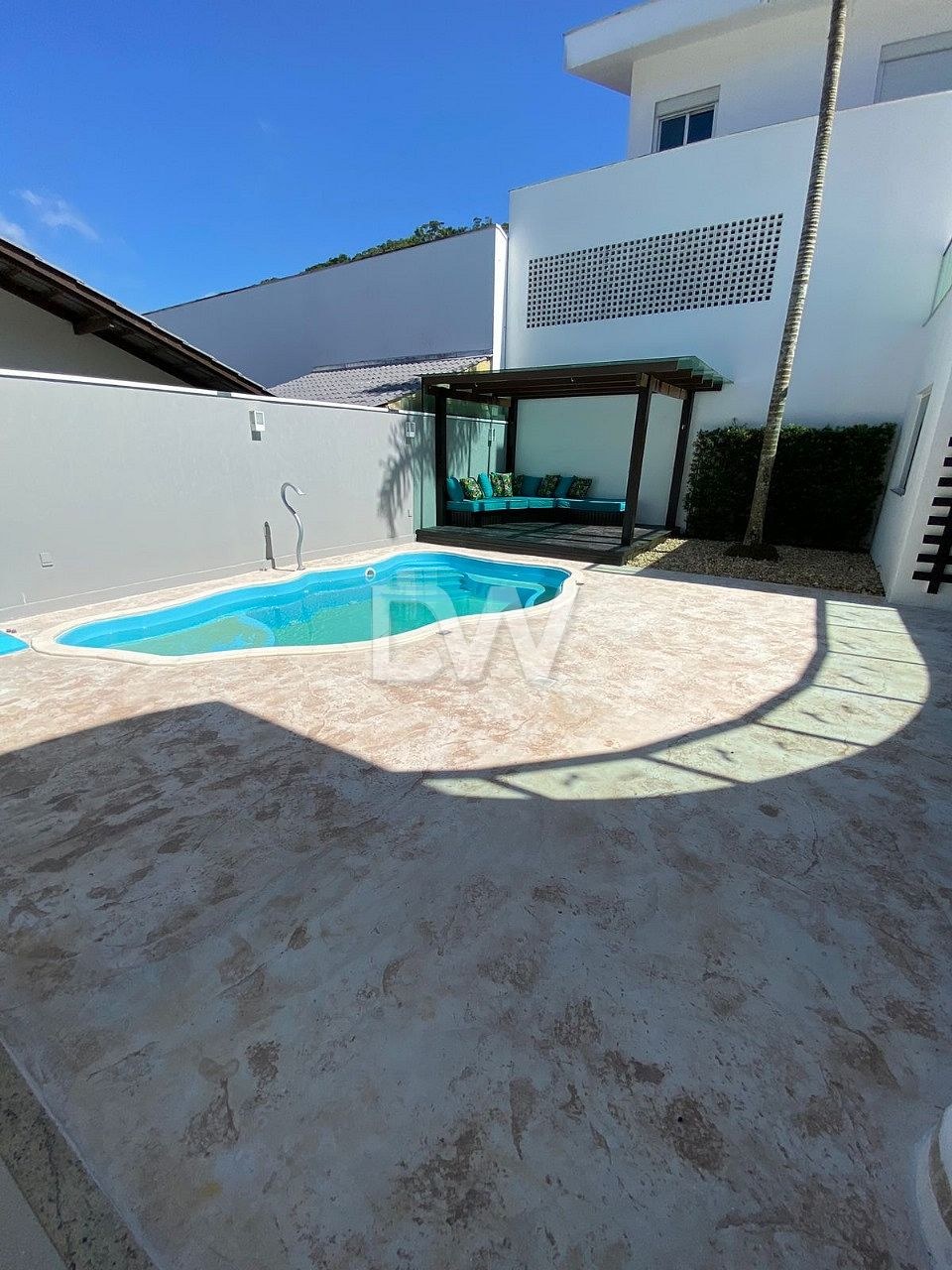 Casa em Condomínio com 5 Suítes à Venda em Balneário Camboriú - Santa Catarina - Brasil - 3