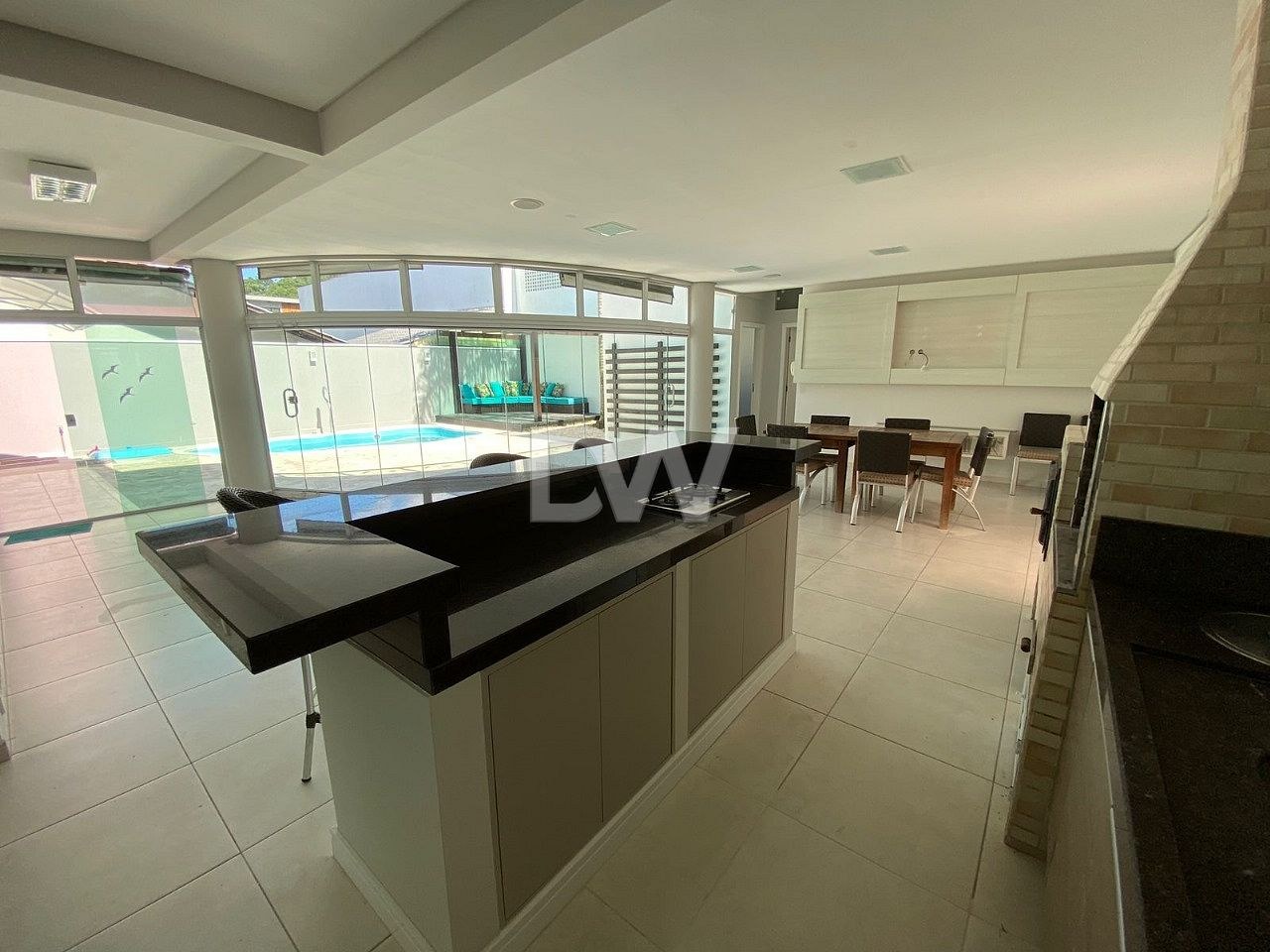 Casa em Condomínio com 5 Suítes à Venda em Balneário Camboriú - Santa Catarina - Brasil - 6