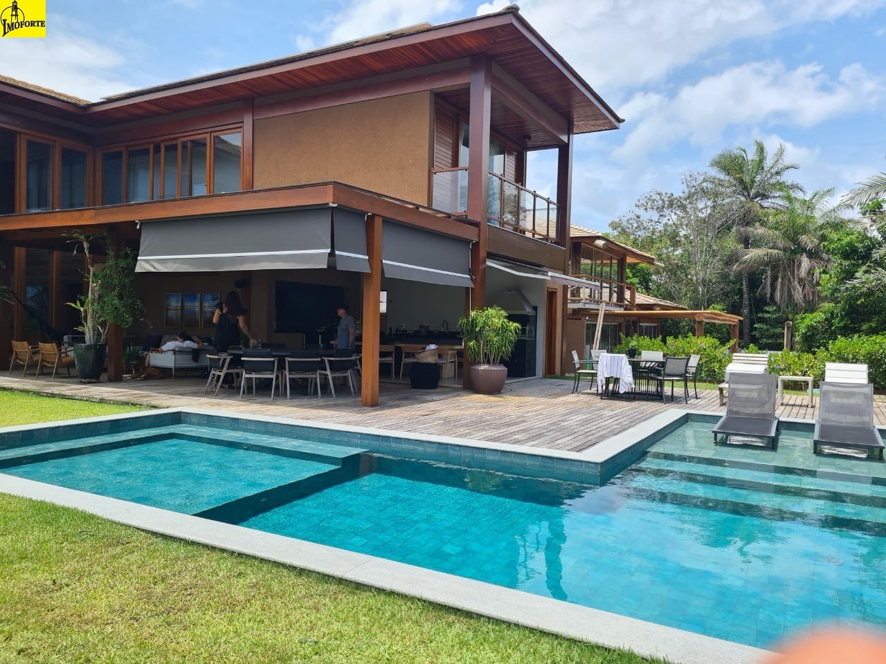 Casa em Condomínio com 5 Suítes à Venda em Praia do Forte – Mata de São João – Bahia – Brasil - 2