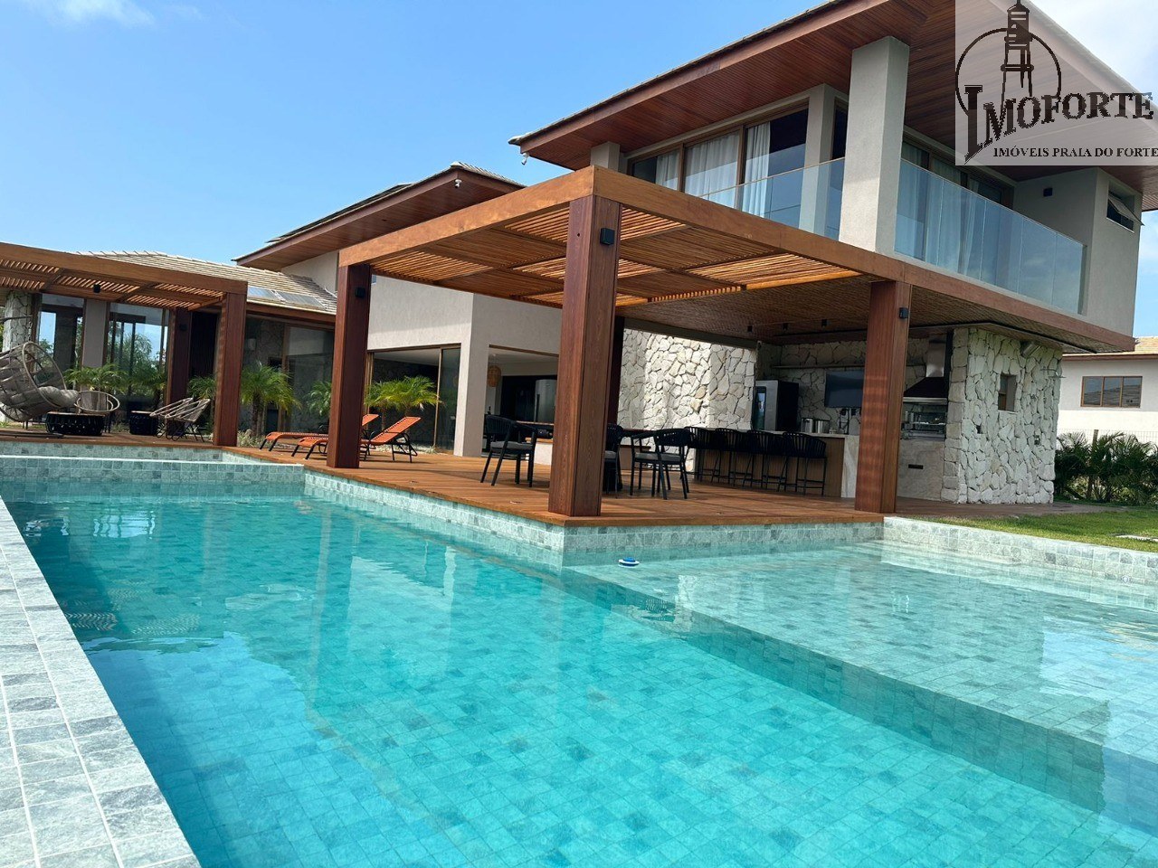 Casa em Condomínio com 5 Suítes à Venda em Praia do Forte – Mata de São João – BA - 1