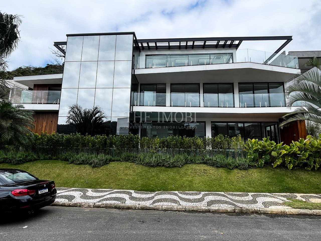 Casa en Condominio de 6 Suites en Venta en Balneário Camboriú - Santa Catarina - Brasil - 2