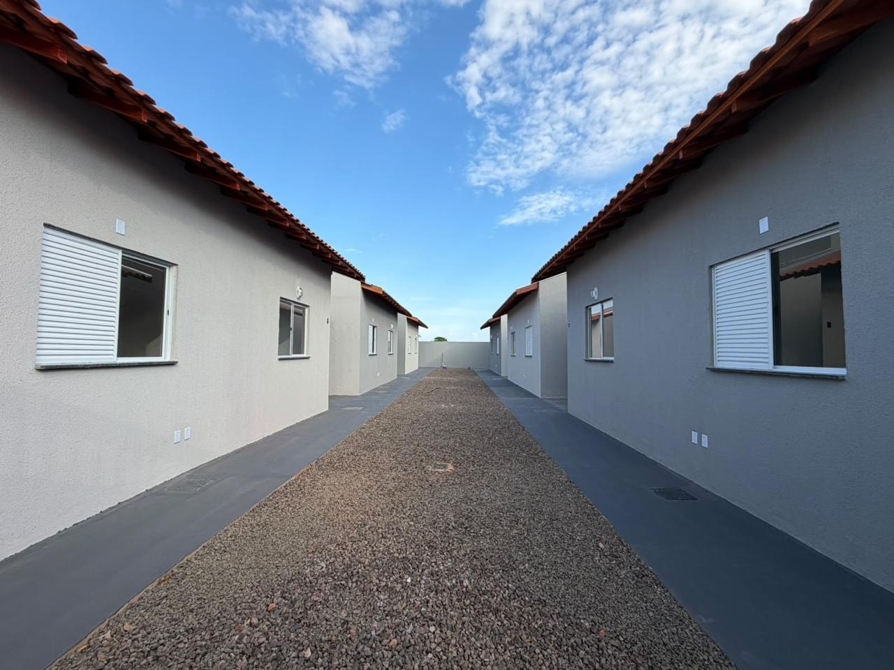 Casa em Condomínio de 2 Quartos à Venda no Figueiras do Parque - Campo Grande - Mato Grosso do Sul - Brasil - 1