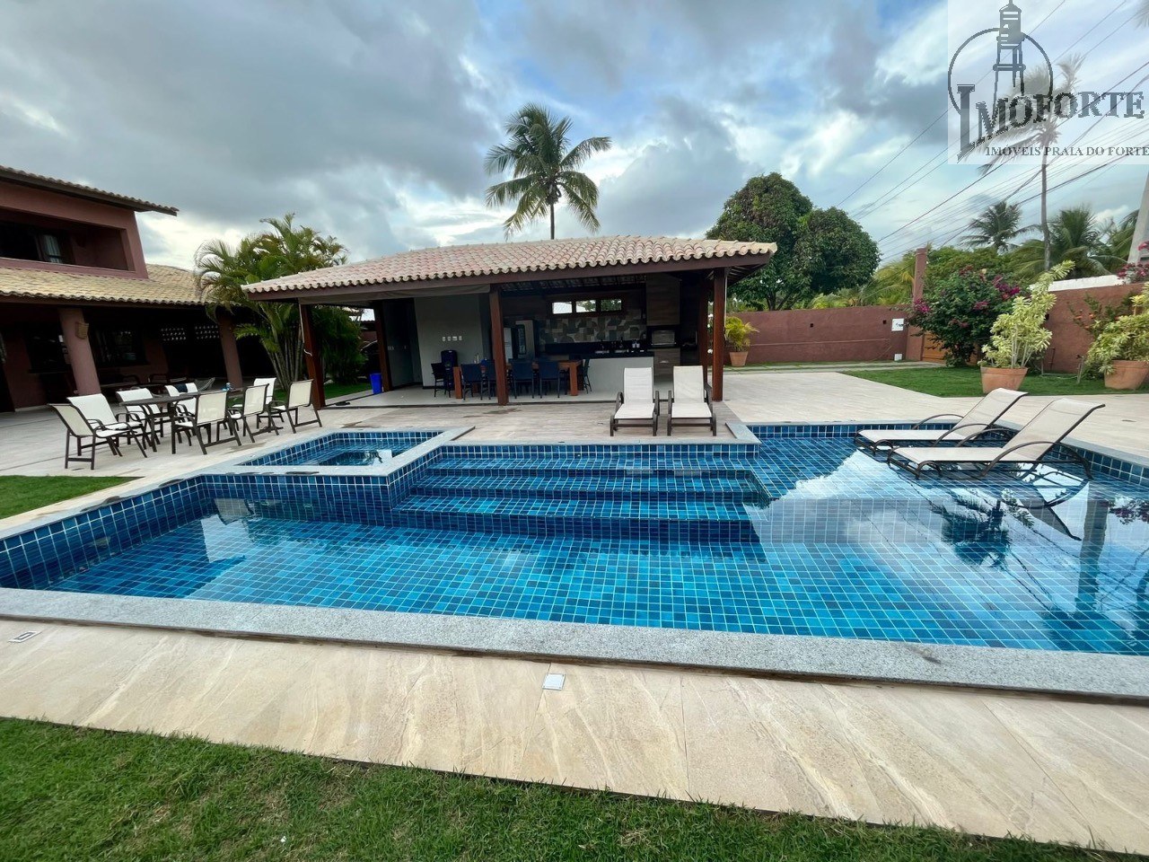 Casa em Condomínio de 7 Quartos à Venda em Itacimirim – Camaçari – BA - 1