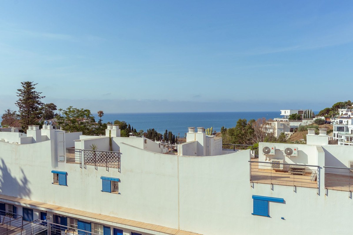 Casa Geminada com 3 Quartos à Venda em Benalmádena - Costa del Sol - 2