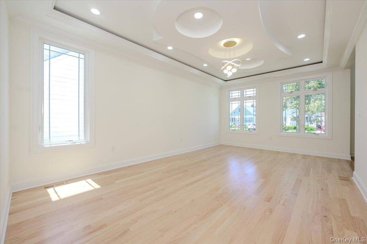 Casa na Planta com 5 Quartos à Venda em Elmont - Nova Iorque - EUA - 5