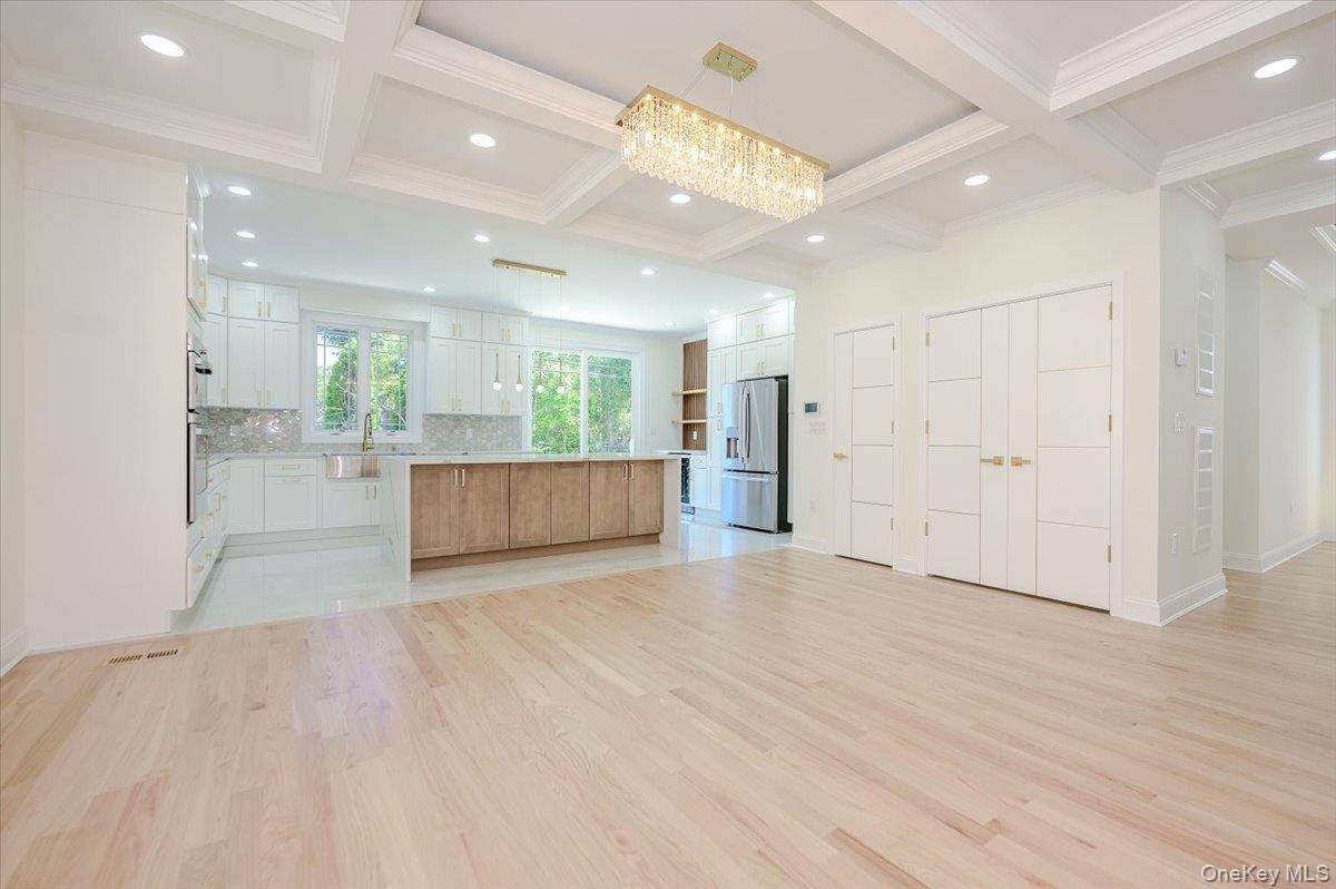 Casa na Planta com 5 Quartos à Venda em Elmont - Nova Iorque - EUA - 8